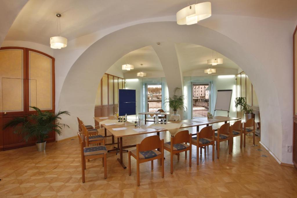 Hotel-Restaurant Minichmayr Щайр Екстериор снимка