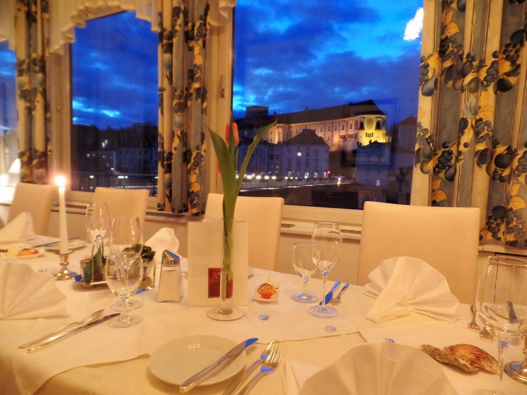 Hotel-Restaurant Minichmayr Щайр Екстериор снимка
