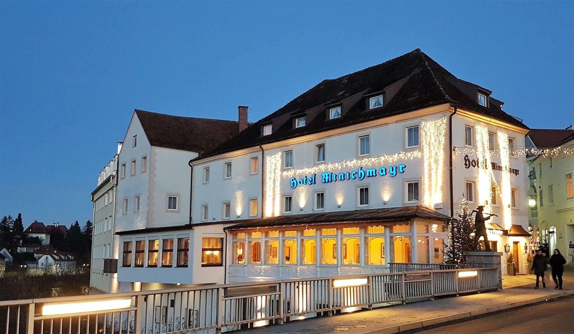 Hotel-Restaurant Minichmayr Щайр Екстериор снимка