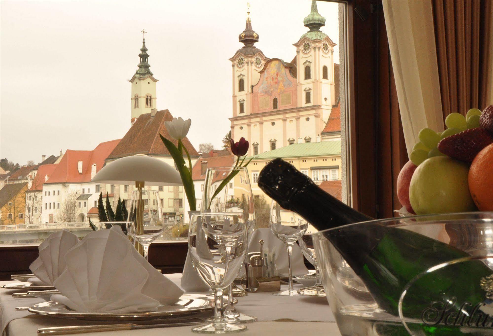 Hotel-Restaurant Minichmayr Щайр Екстериор снимка