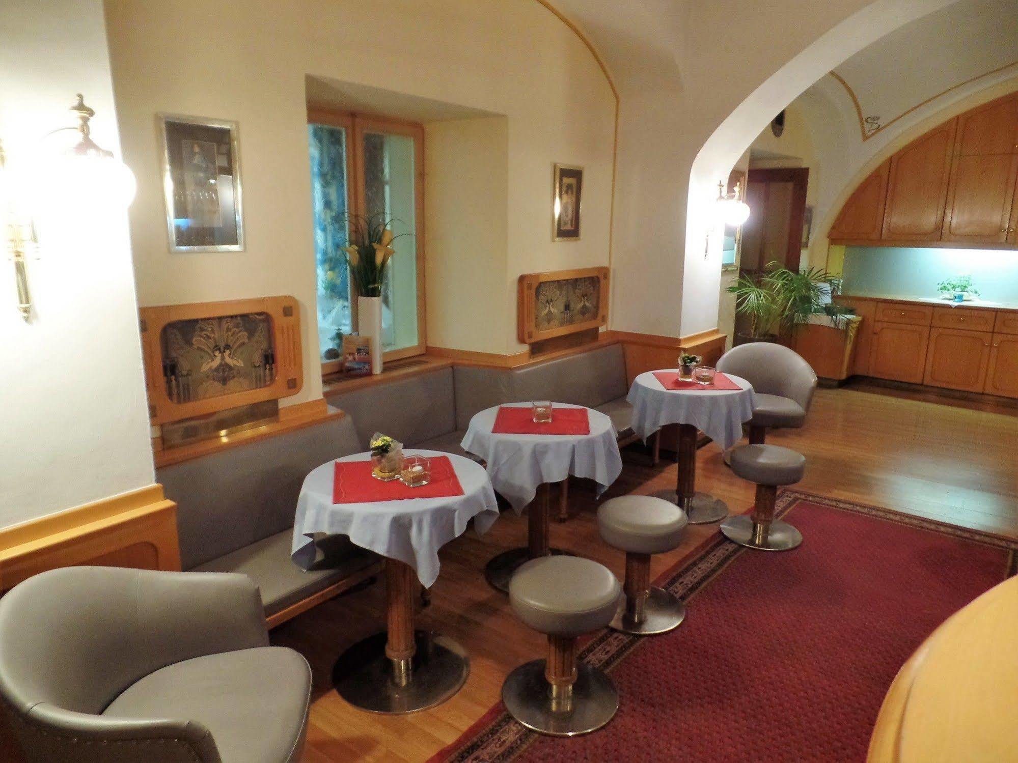 Hotel-Restaurant Minichmayr Щайр Екстериор снимка