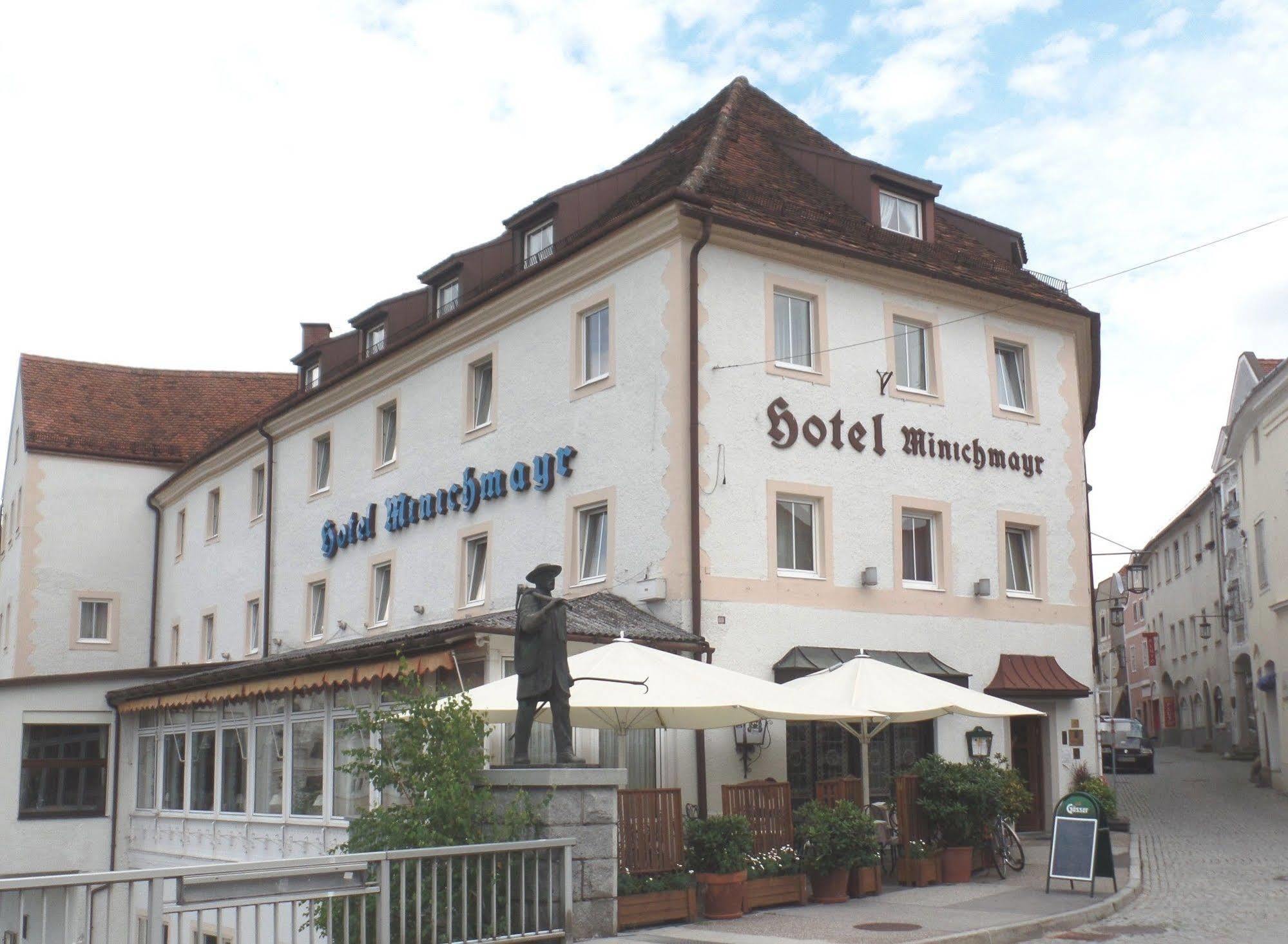 Hotel-Restaurant Minichmayr Щайр Екстериор снимка